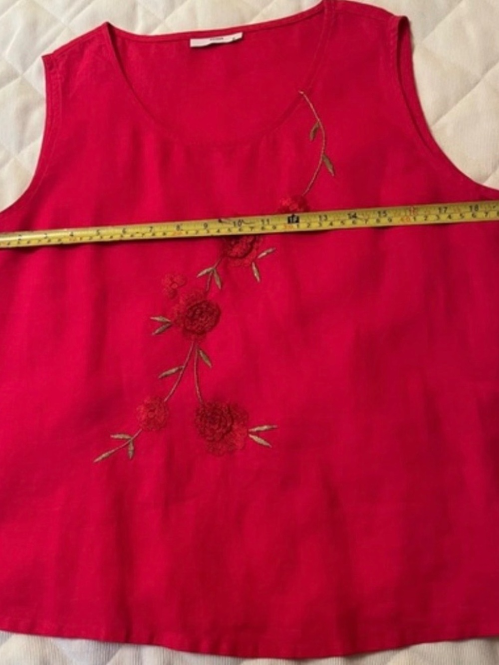 Beautiful Red linen tank top embroidered with red  croche flowers green leaves M - Picture 4 of 5